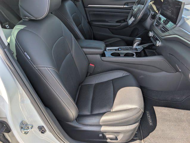 2023 Nissan Altima SL FWD