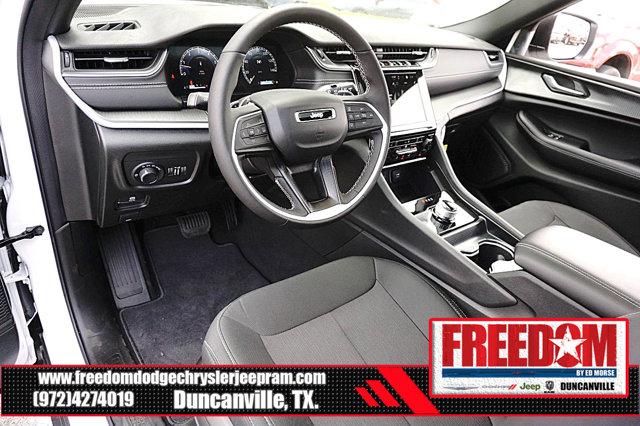 2026 Jeep Grand Cherokee Altitude 4x2