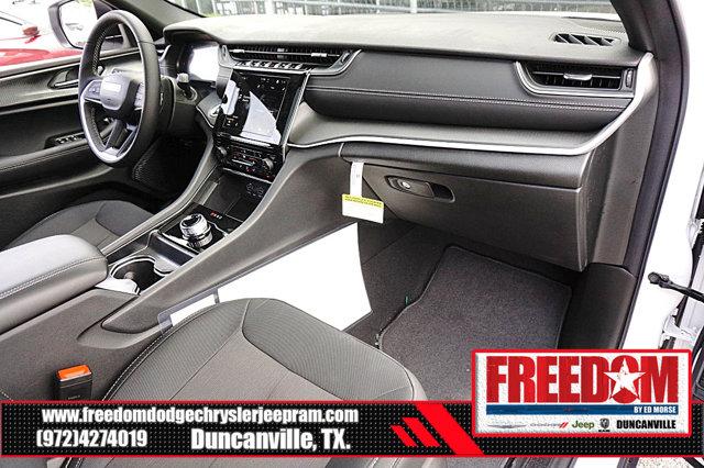 2026 Jeep Grand Cherokee Altitude 4x2