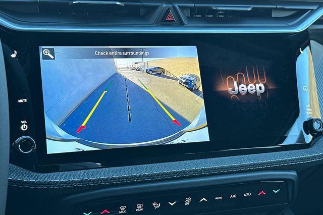 2026 Jeep Cherokee Laredo 4x4