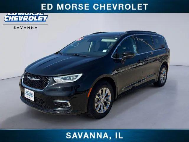 2022 Chrysler Pacifica Touring L AWD for sale in Savanna, IL