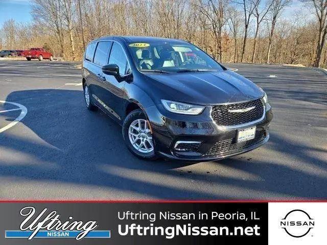2024 Chrysler Pacifica Touring L for sale in Peoria, IL