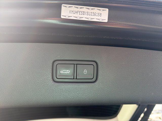2025 Genesis GV80 2.5T Standard AWD