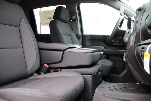 2026 Chevrolet Silverado 2500HD Crew Cab, Long Bed, Custom, 4WD