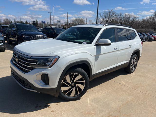 2026 Volkswagen Atlas SE with Technology