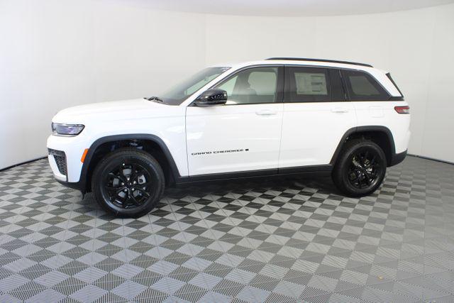 2026 Jeep Grand Cherokee Altitude 4x4