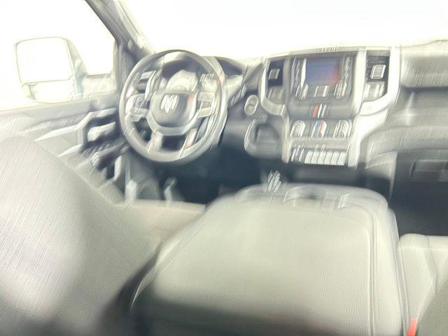 2024 Ram 3500 Tradesman/SLT/Laramie/Limited