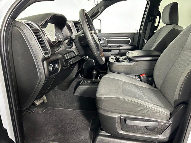 2024 Ram 3500 Tradesman/SLT/Laramie/Limited