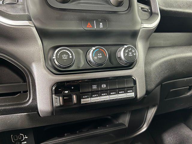 2024 Ram 3500 Tradesman/SLT/Laramie/Limited