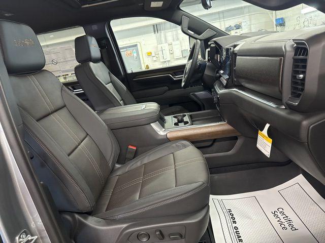 2026 Chevrolet Silverado 2500HD Crew Cab, Standard Bed, High Country, 4WD