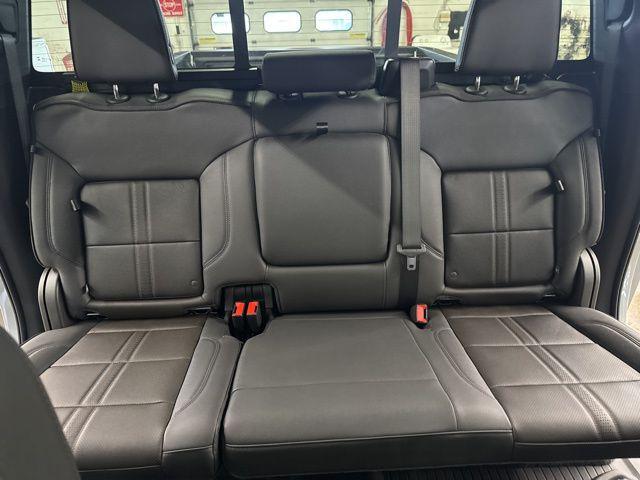 2026 Chevrolet Silverado 2500HD Crew Cab, Standard Bed, High Country, 4WD