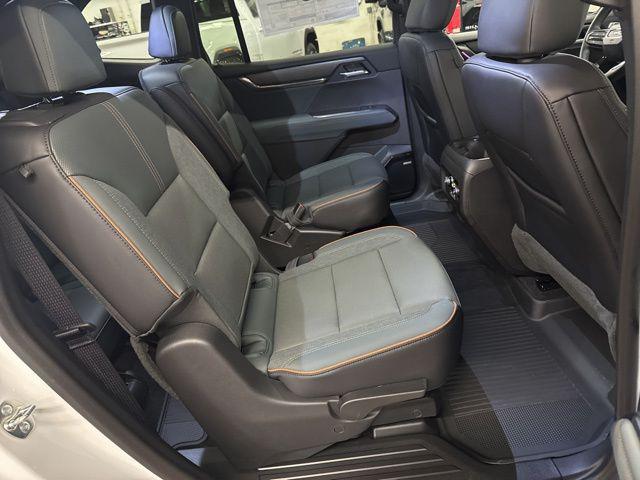2026 GMC Acadia AT4 AWD