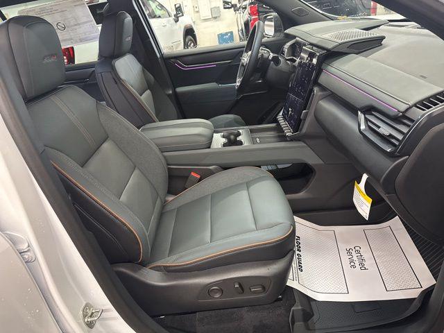 2026 GMC Acadia AT4 AWD
