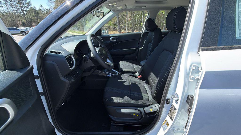 New 2026 White HYUNDAI SEL image 10