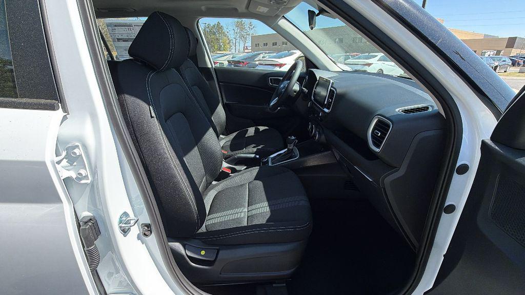 New 2026 White HYUNDAI SEL image 14