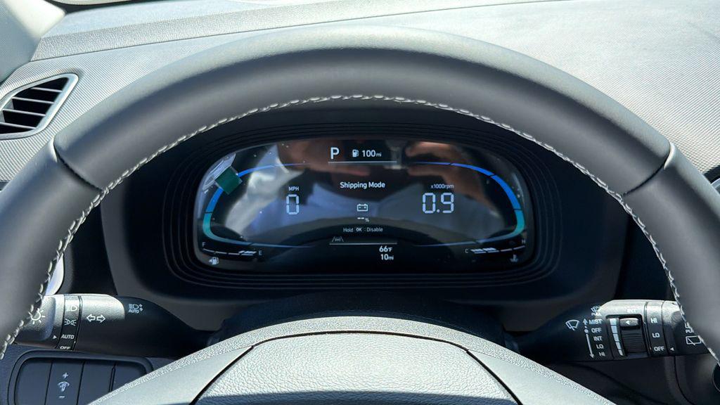 New 2026 White HYUNDAI SEL image 32