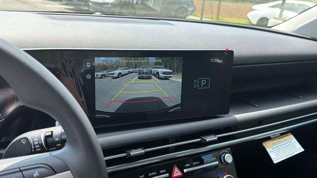 New 2026 Phantom Black HYUNDAI SEL FWD image 28