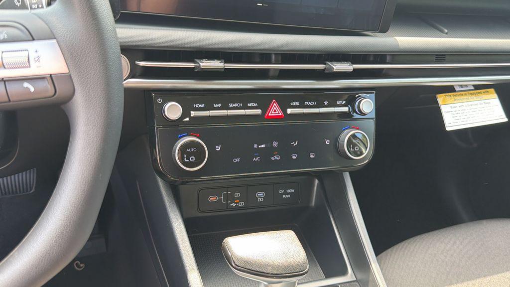 New 2026 Phantom Black HYUNDAI SEL FWD image 29