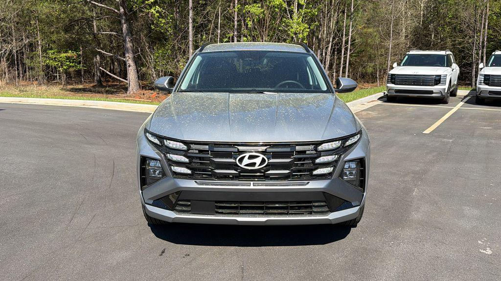 New 2026 Shimmering Silver HYUNDAI SEL FWD image 2
