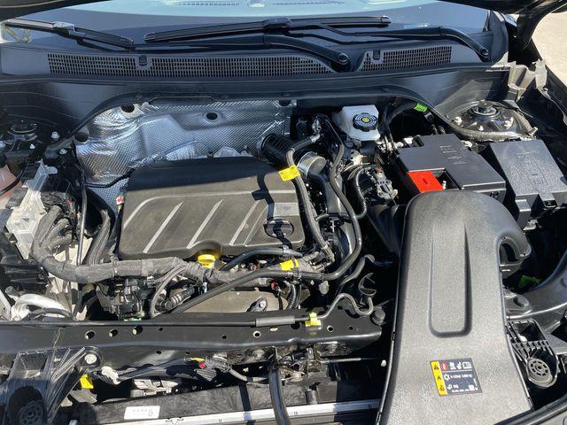 2024 Buick NV Preferred FWD