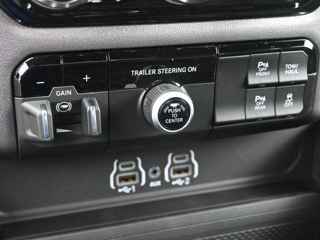 2026 Ram 1500 Express Crew Cab 4x4 57 Box