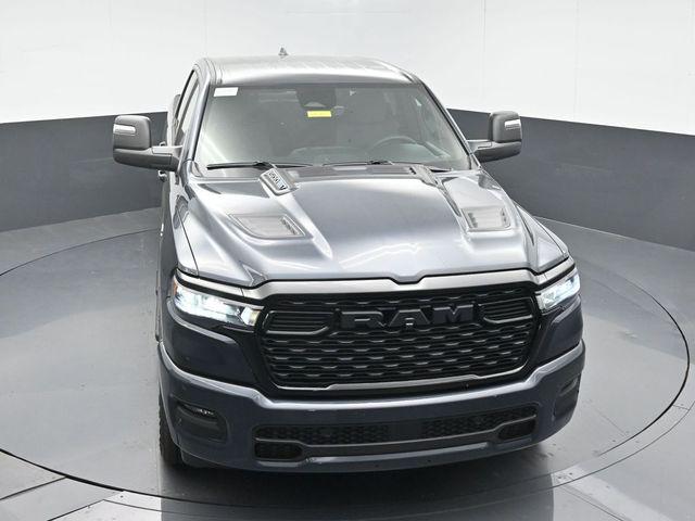 2026 Ram 1500 Express Crew Cab 4x4 57 Box