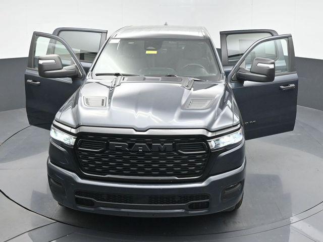 2026 Ram 1500 Express Crew Cab 4x4 57 Box