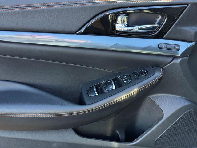 2022 Nissan Maxima SR Xtronic CVT