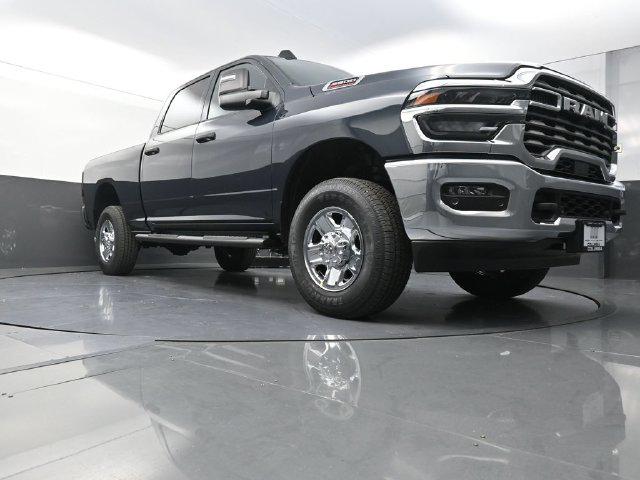 2026 Ram 2500 Tradesman Crew Cab 4x4 64 Box