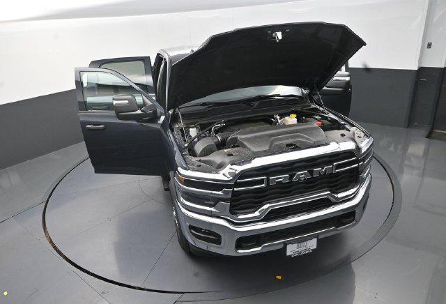 2026 Ram 2500 Tradesman Crew Cab 4x4 64 Box