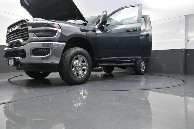 2026 Ram 2500 Tradesman Crew Cab 4x4 64 Box