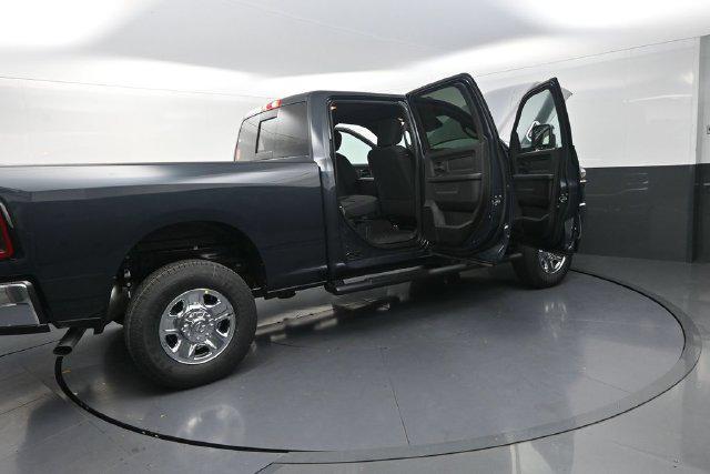 2026 Ram 2500 Tradesman Crew Cab 4x4 64 Box