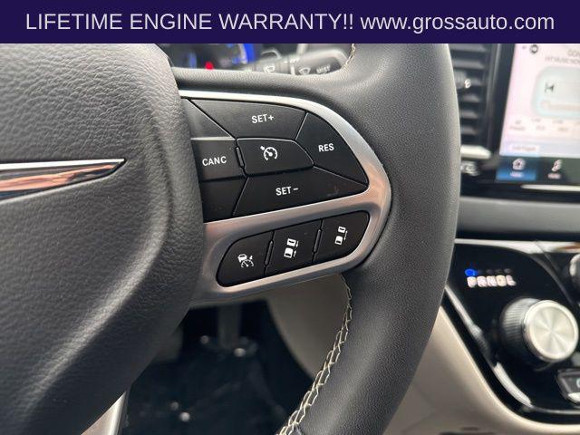 2023 Chrysler Pacifica Touring L