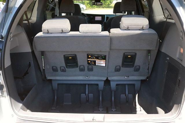 2020 Toyota Sienna LE