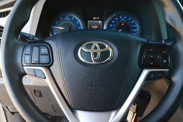 2020 Toyota Sienna LE