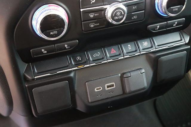 2021 GMC Sierra 1500 4WD Crew Cab Short Box Elevation