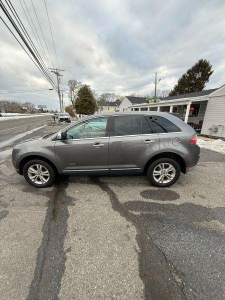 2010 Lincoln MKX Base