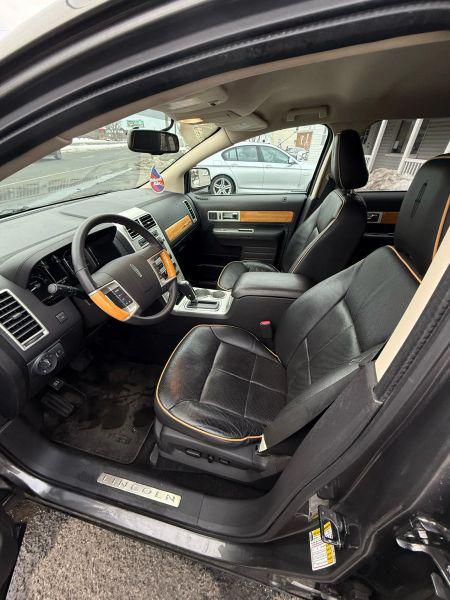 2010 Lincoln MKX Base