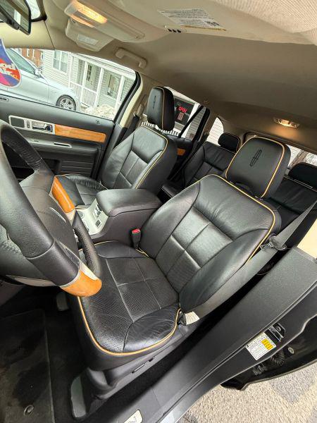 2010 Lincoln MKX Base