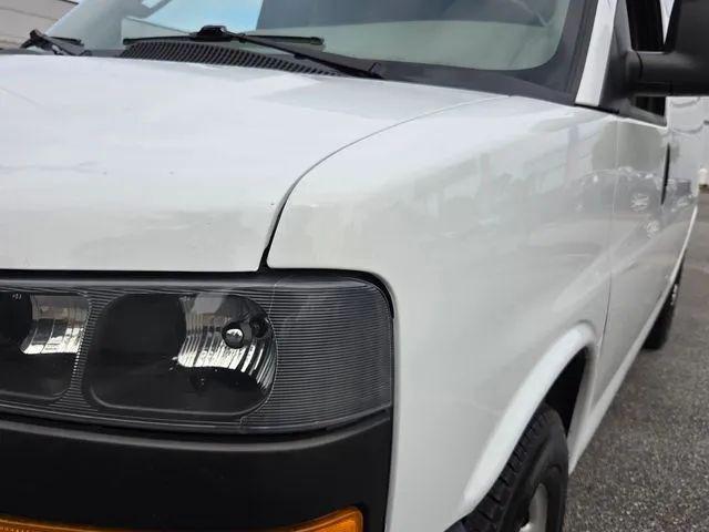 2023 GMC Savana Cargo RWD 2500 Regular Wheelbase Work Van