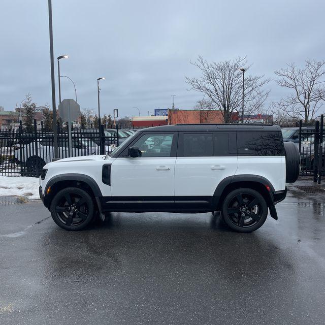 2023 Land Rover Defender 110 X-Dynamic SE
