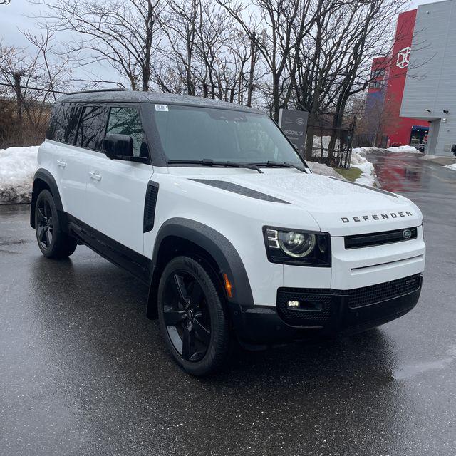 2023 Land Rover Defender 110 X-Dynamic SE