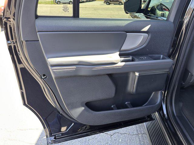 2025 Ford Expedition Active MAX