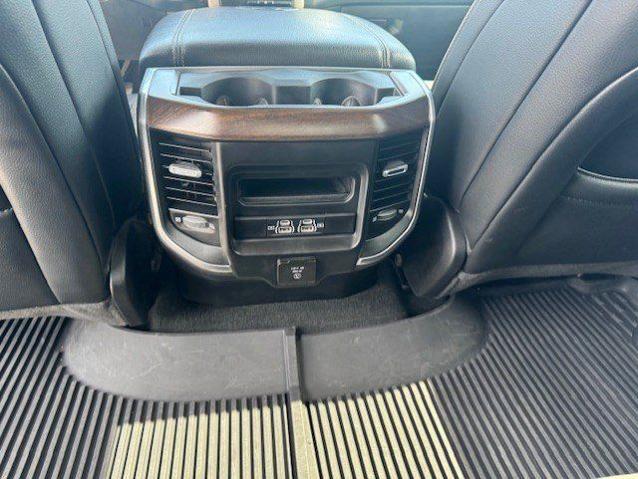 2022 Ram 1500 Laramie Crew Cab 4x4 5'7" Box