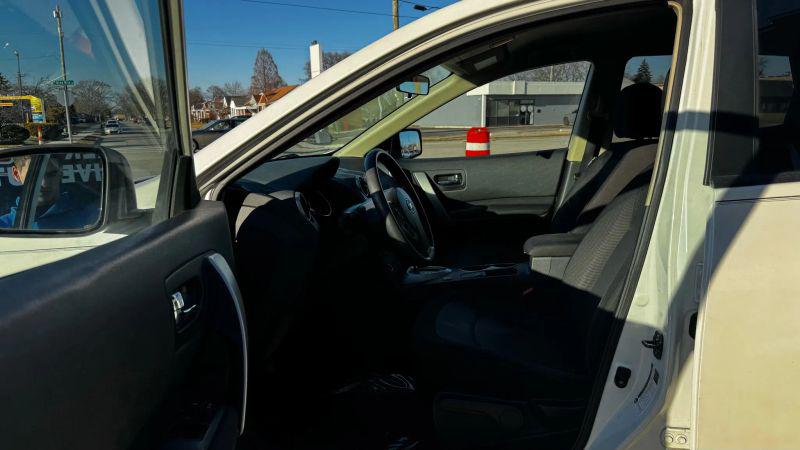 2012 Nissan Rogue S