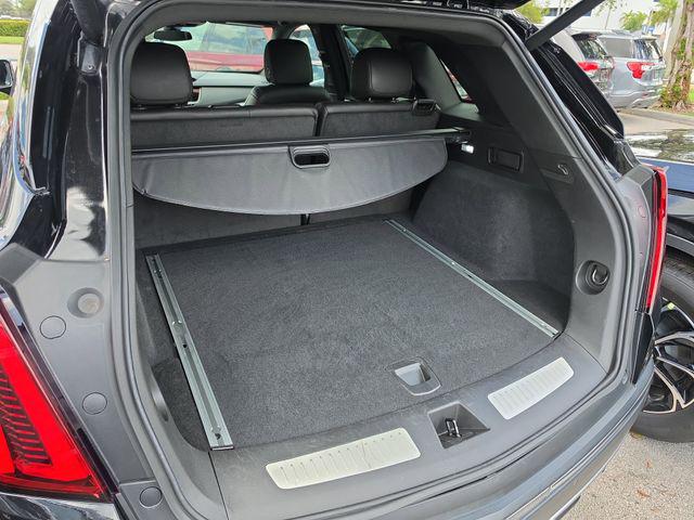 2023 Cadillac XT5 FWD Premium Luxury