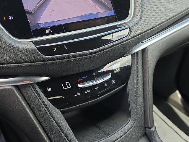 2023 Cadillac XT5 FWD Premium Luxury