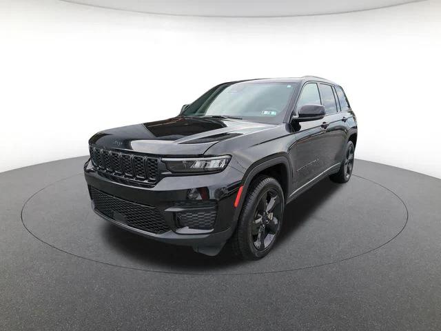 2023 Jeep Grand Cherokee Altitude 4x4 2023 Jeep Grand Cherokee Altitude 4x4