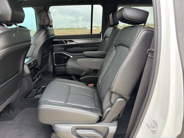 2026 Jeep Grand Wagoneer Limited Altitude 4x4