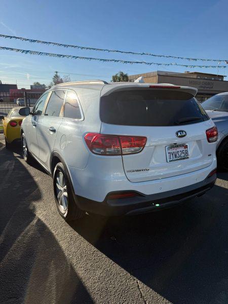 2017 Kia Sorento 2.4L LX